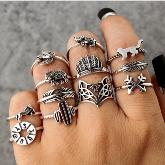 NWT WOMEN'S BOHO BUCKLE RING SET 12 PC SET - Picture 1 of 1